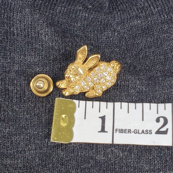 Easter Bunny Rabbit Hat Pin Vtg Avon Gold Tone With Rhinestones Tack Pin Brooch - Picture 3 of 8